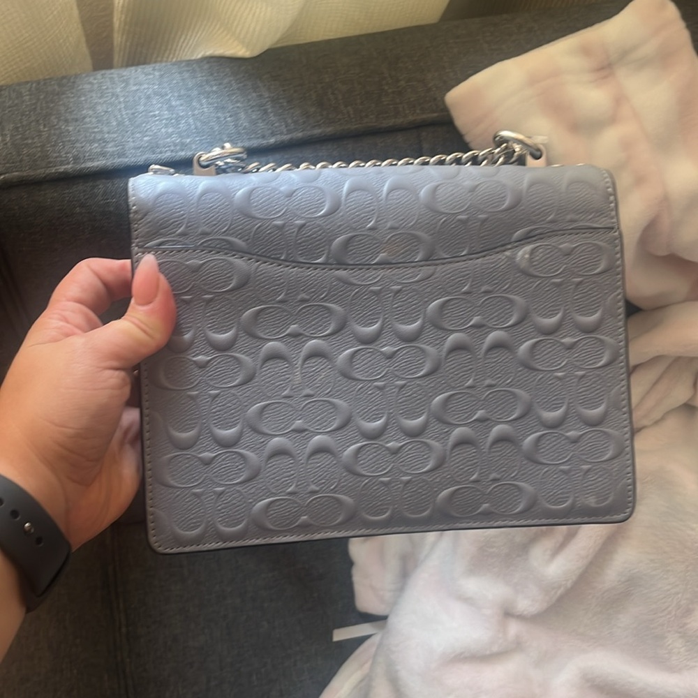 Coach back - Picture 3 of 5